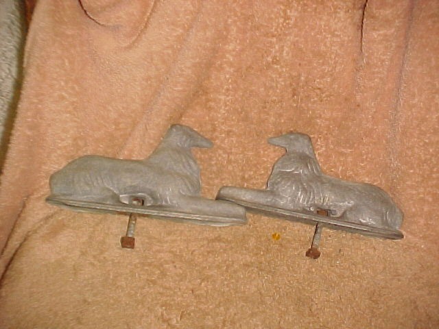 VINTAGE MATCHED SET OF 2 HURRICANE FENCE METAL GATE TOPPERS ***