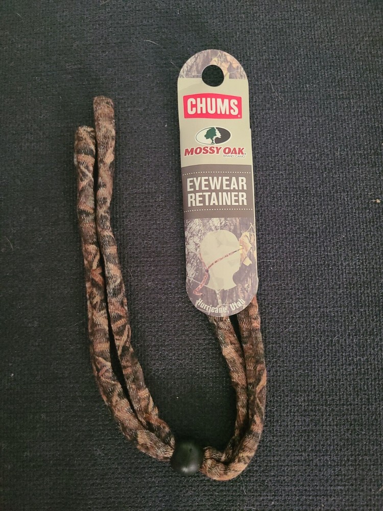 Mossy Oak chums eyeglass retainer