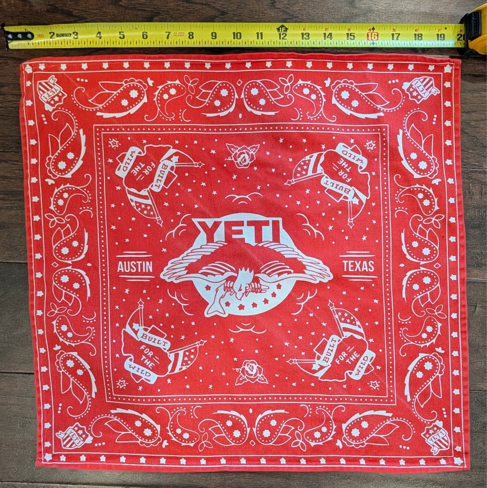 YETI Slick Horns Roping Dummy Wall Mount + optional bandana