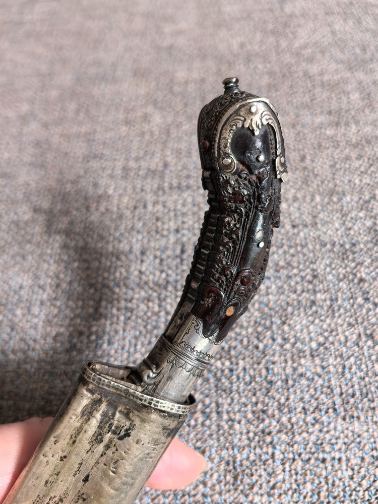 Fine Antique Ceylon Piha Kaetta Dagger 18th C.