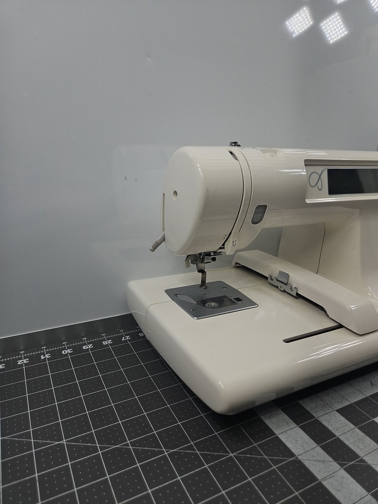 Simplicity Embroidery Only Machine Model SE2 Touch Screen White Works