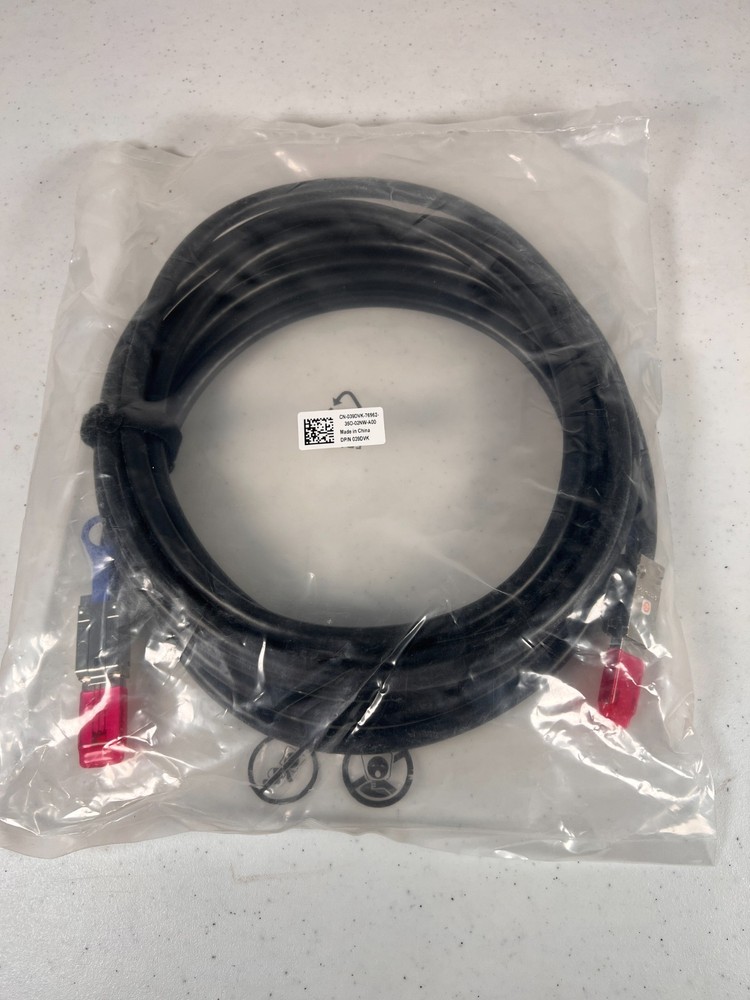 Dell SFF-8088 External Mini SAS 6M Cable 39DVK