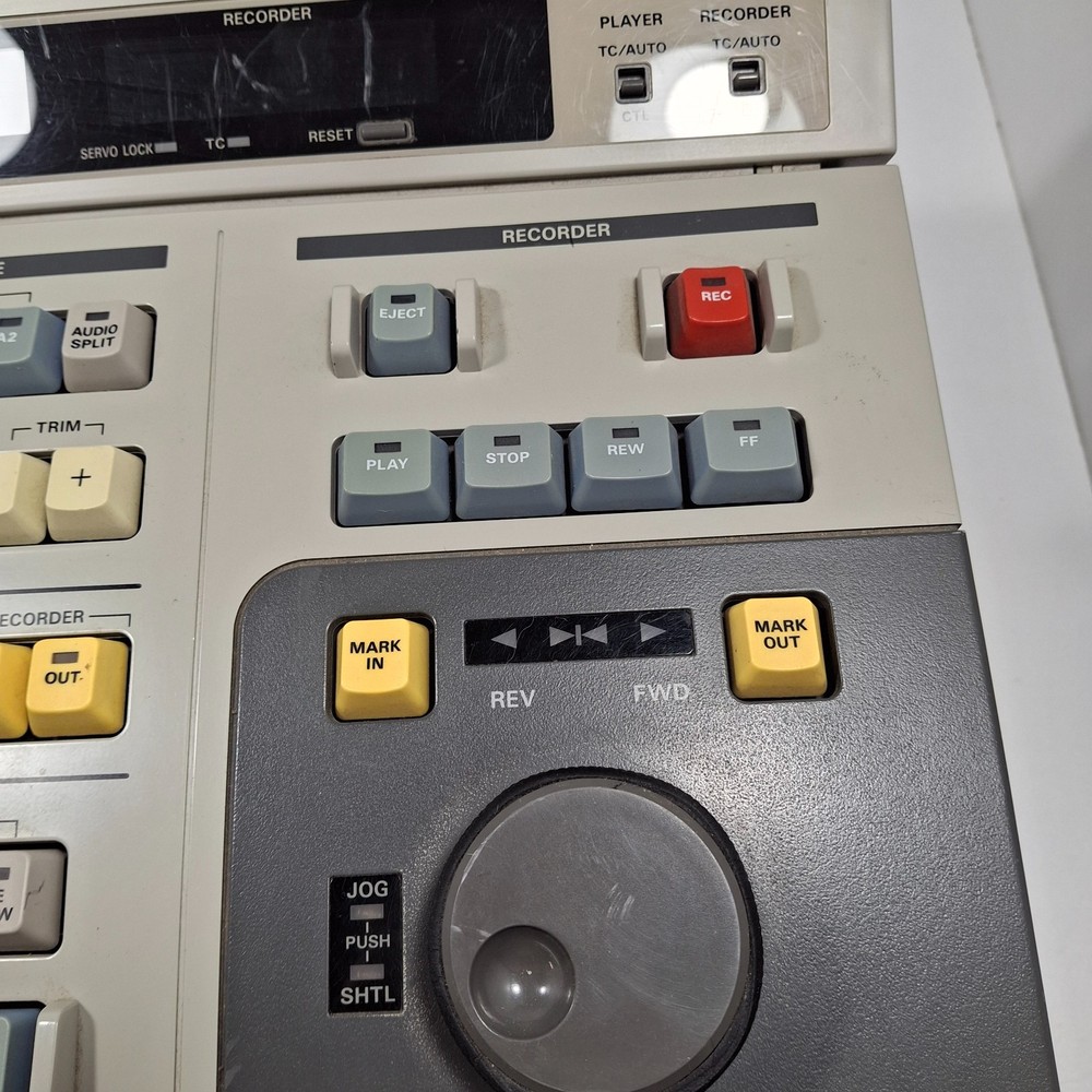 Panasonic AG-A770 Editing Controller Keyboard – Powers On – w/ 15-Pin Cable