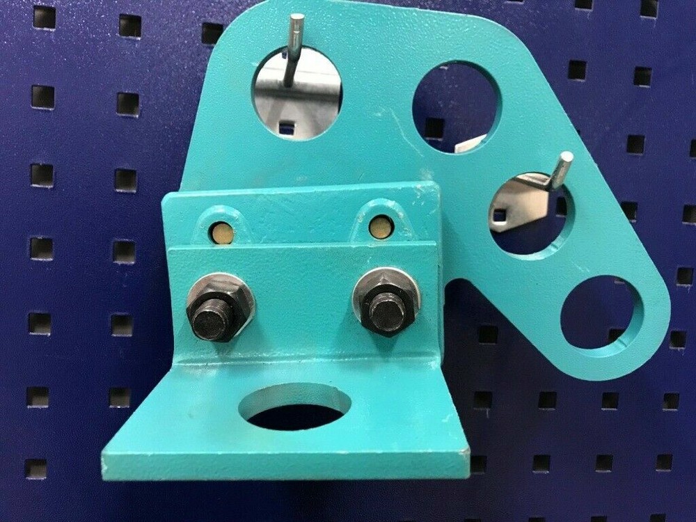 Mo-Clamp style 4058 MAC II Multi-Angle Clamp - Auto body frame machine clamp