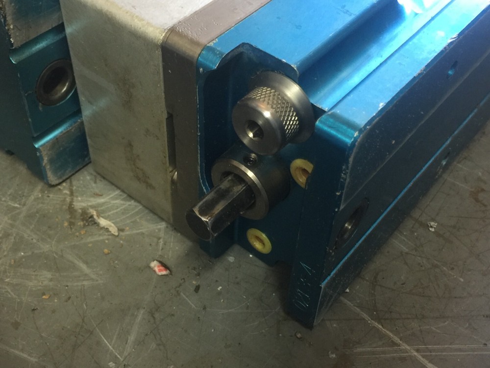 PARLEC 4 " VISE DOULE ACTION - SOLID JAW