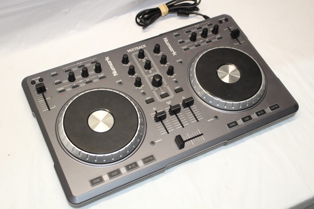 Numark Mixtrack Pro Digital DJ Controller RS