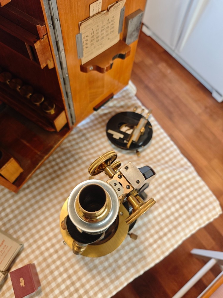 antique e. leitz wetzlar microscope