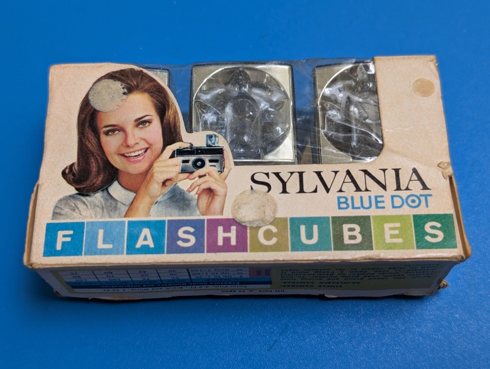 Vintage Sylvania Blue Dot Flash Cubes  Camera Flashbulbs