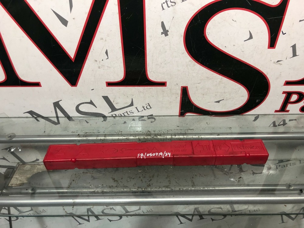 (AS) BMW E90 E91 E92 E93 E60 E61 WARNING / HAZARD TRIANGLE  6770487 27R034006