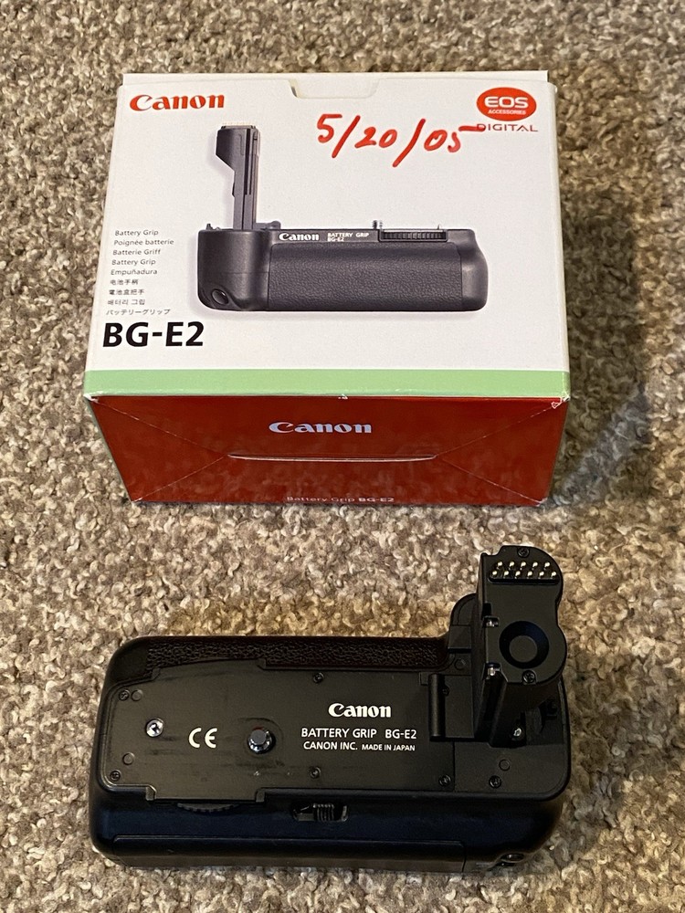 Canon BG-E2 Battery Grip with Box