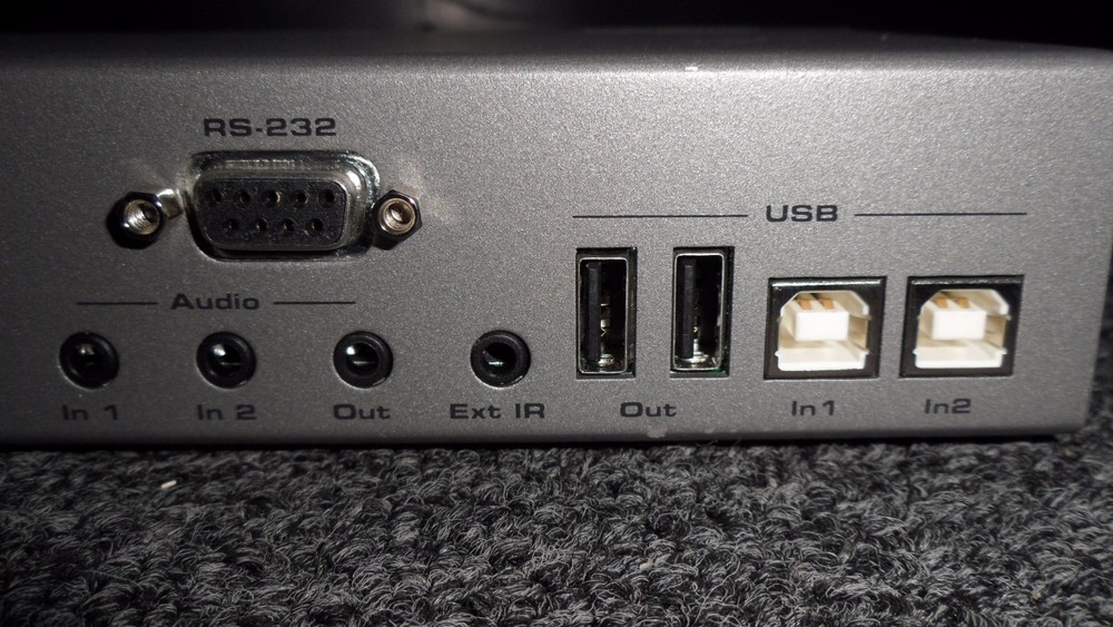 Gefen EXT-DPKVM-241 DisplayPort KVM Switch