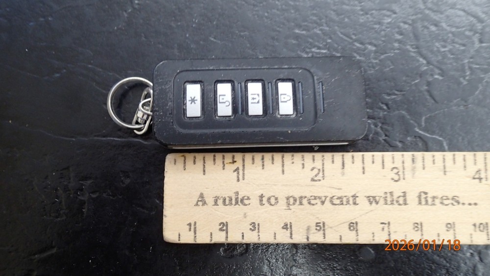 DSC Keyfob pre owned, does not work, for parts only