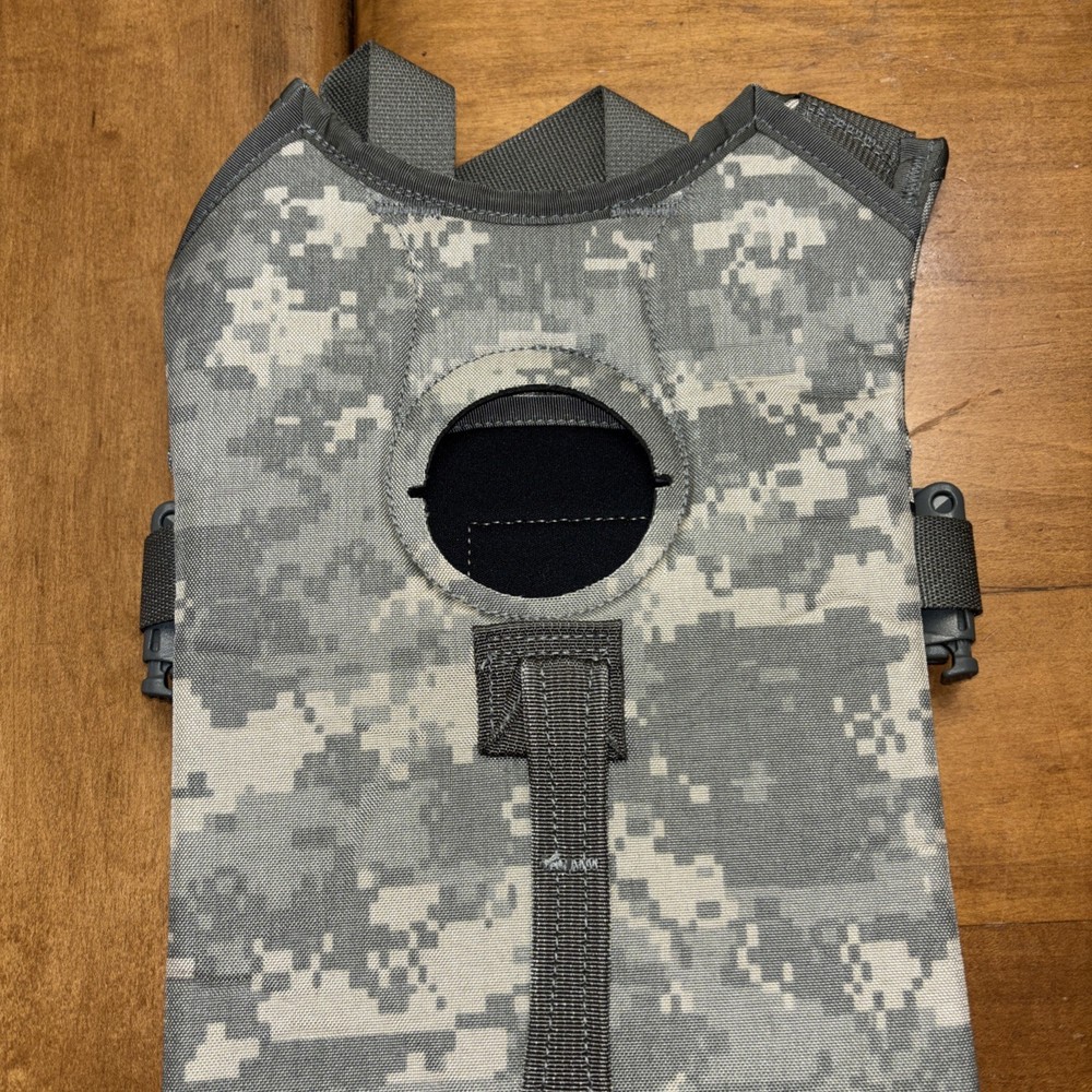 USGI Molle II Hydration System Carrier ACU Pattern No Bladder Never Used New
