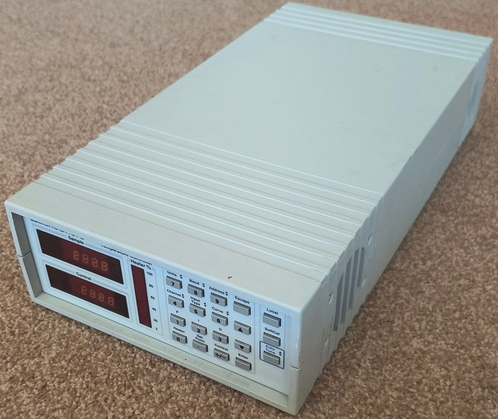 Lake Shore Cryotronics 330 Autotuning Temperature Controller - Tested / Working
