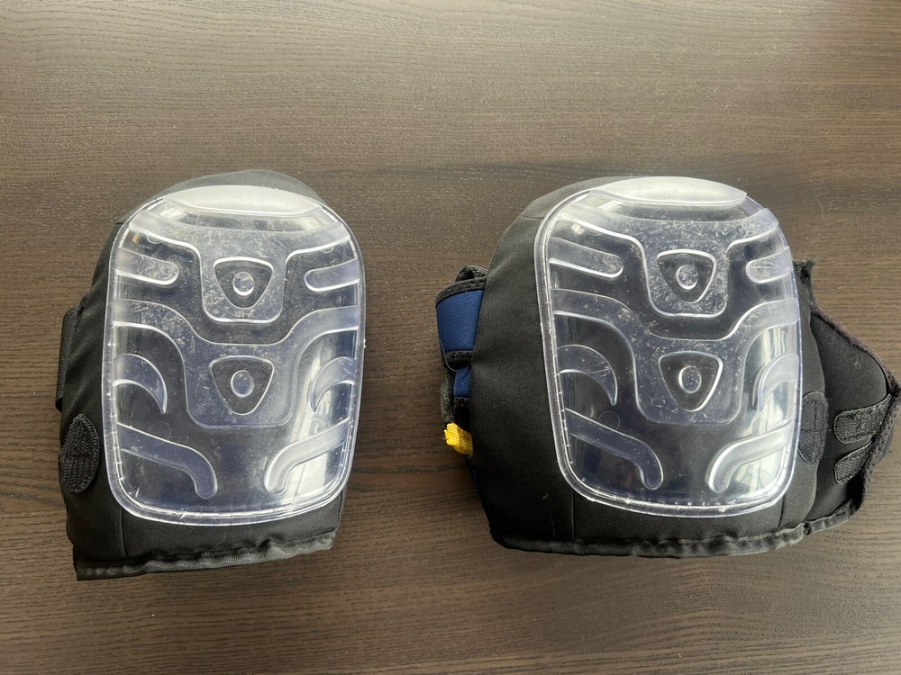 Knee Pads, Soft, Flat Cap, - Used