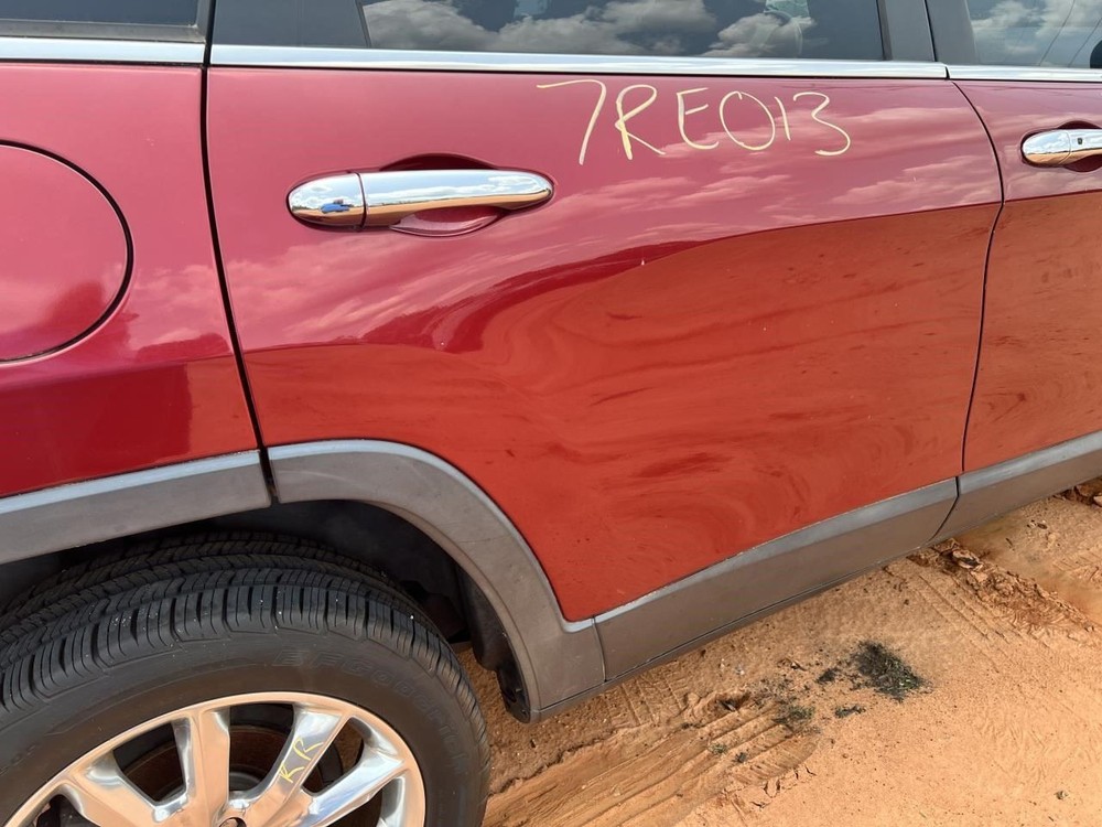 CHEROKEE 2014 Keys/Latches/Locks 104849270
