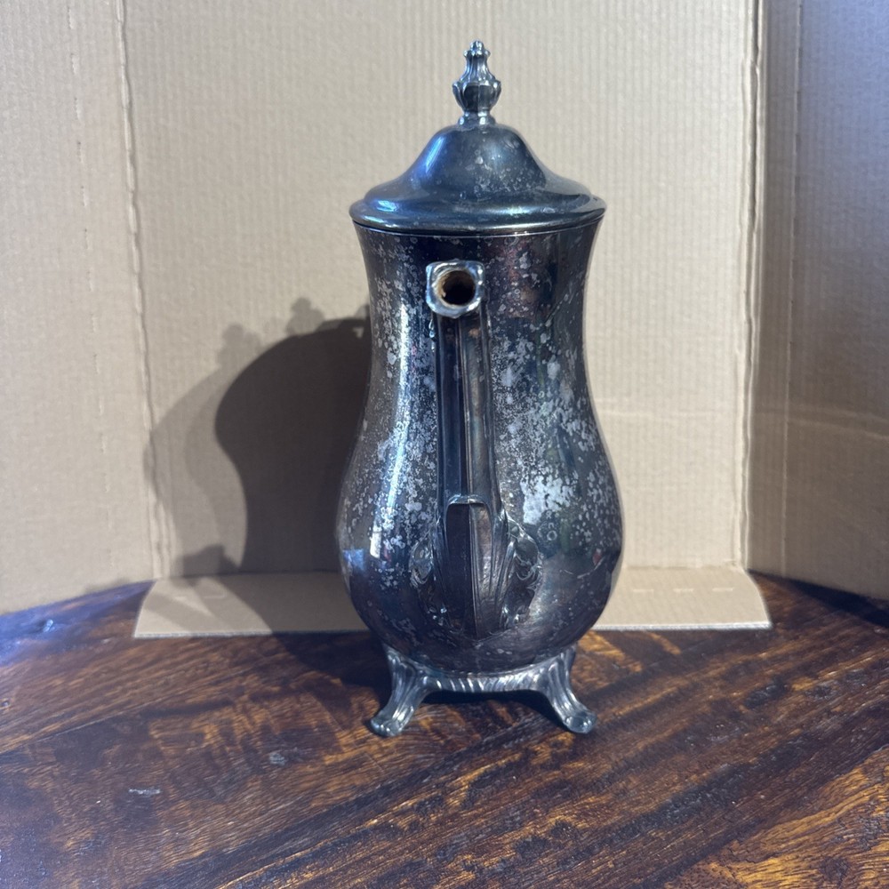 Vintage WM Rogers Silver Plate Coffee Pot 800 Pattern - Footed & Hinged Lid