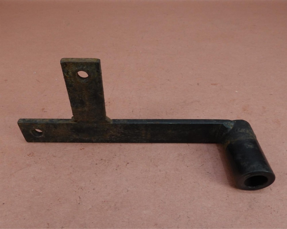 2009 03-17 VICTORY VEGAS Mount Bracket