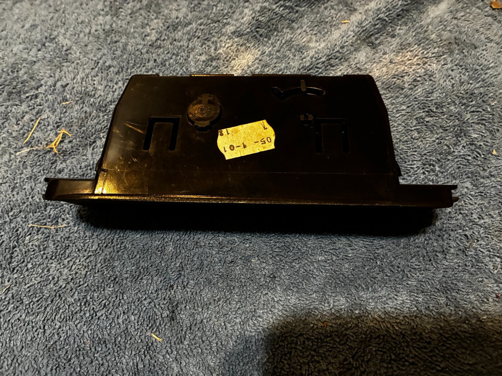 Used Saab 9-5 Grey Front Ashtray