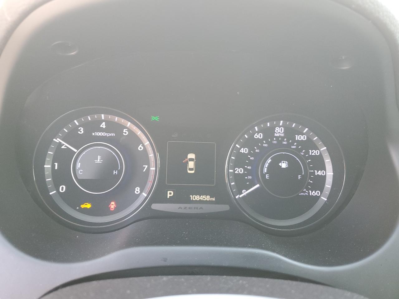 2016 Hyundai Azera Used White Deck Lid with Rear View Camera - OEM