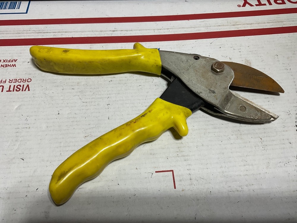 True Temper USA ROCKET A35 Pruning Shears Pruner Cutter Garden Tool Locking