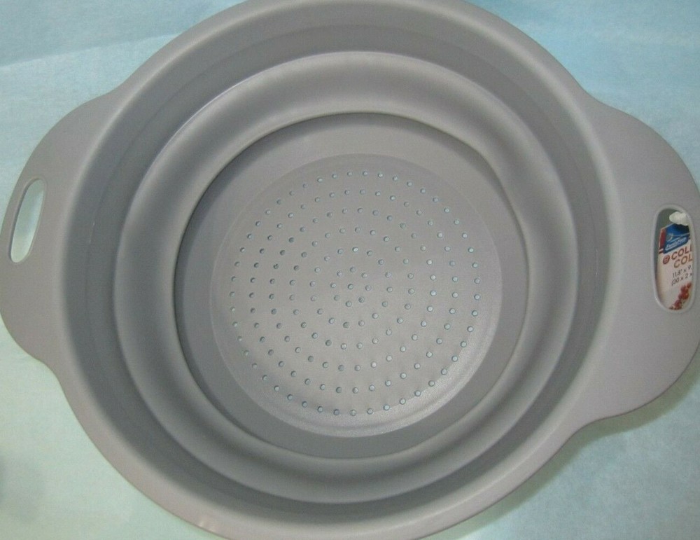 Easy Storage Folding Kitchen , Camping Strainer Collapsible Colander gray
