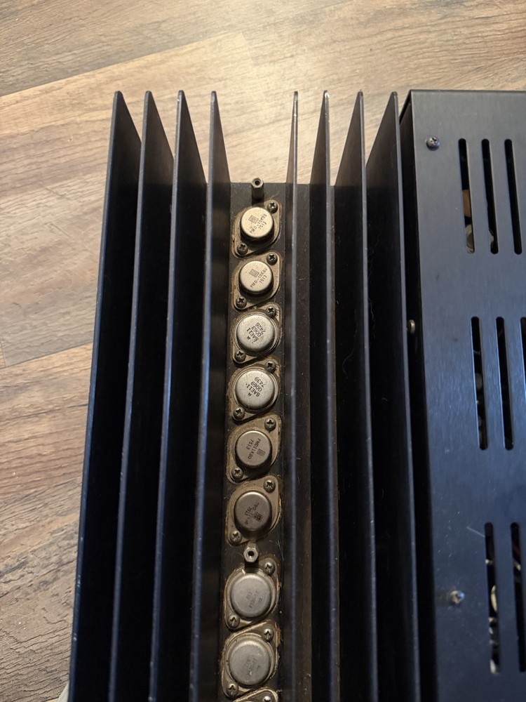 SAE Mark 3 cm Power Amplifier UNTESTED But Powers On.