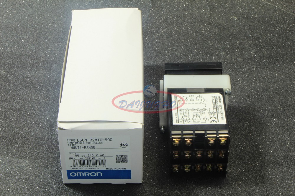1PCS New Omron Temperature Controller E5CN-R2MTC-500 100-240VAC