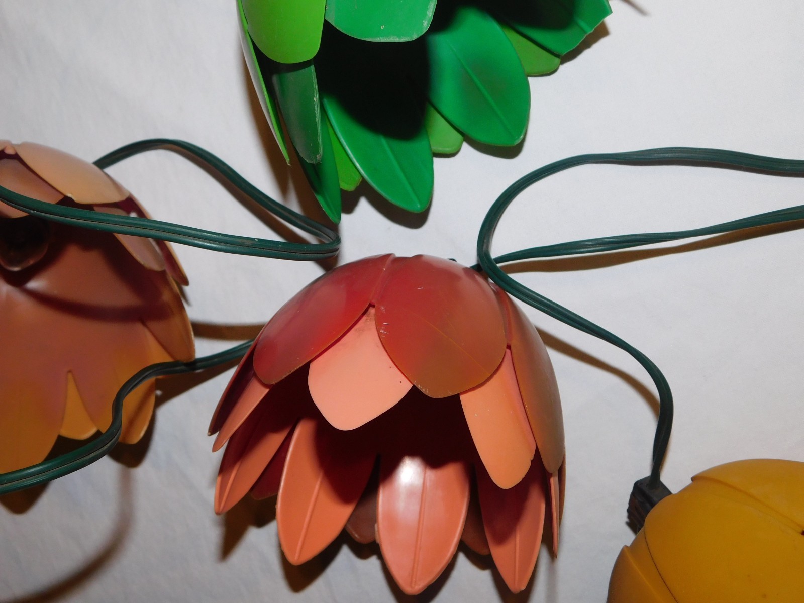 VTG NOMA BLOW MOLD TULIP TIKI OUTDOOR LIGHT STRING LIGHTS 14 ft CAMP PATIO RV