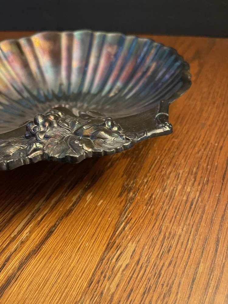 Reed & Barton Silverplate Shell Dish w/ Grape Leaf Design & Grape Feet #209-1960