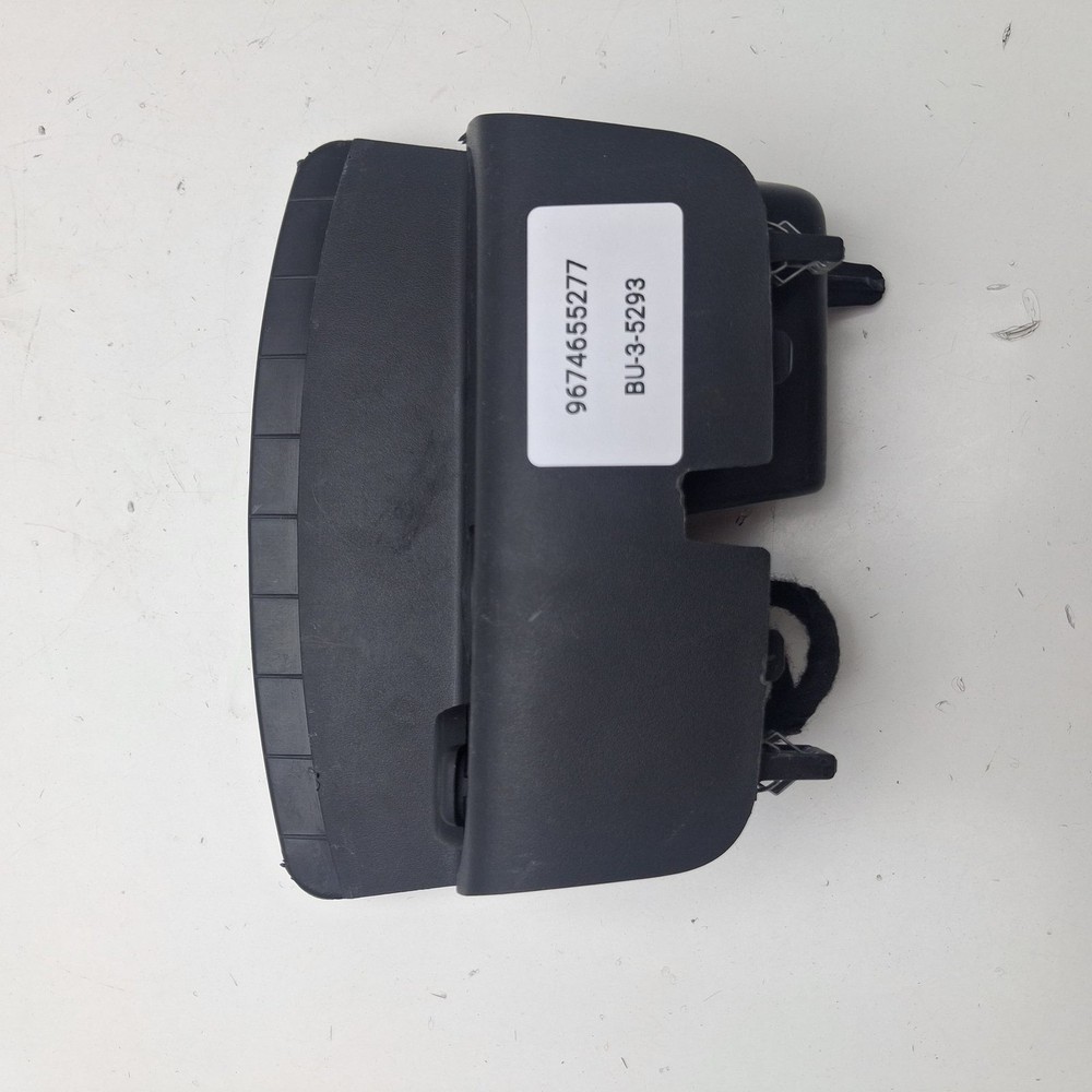 2014-2019 Peugeot 208 Center Console Usb Socket 9674655277