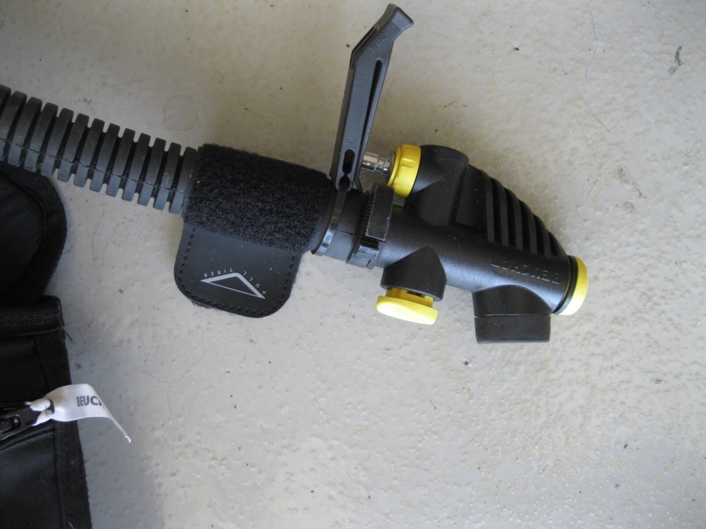 Beuchat Master Lift Equalizer Size M Buoyancy Compensator