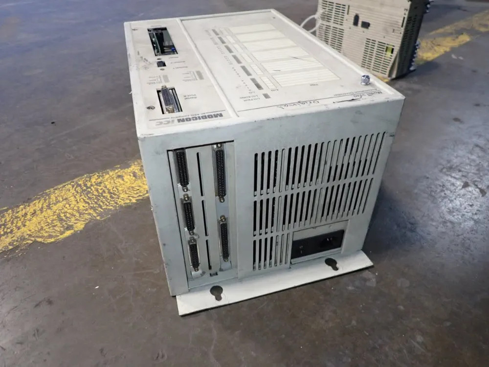 MODICON ICC 3240 AUTOMATED CONTROLLER 10210123333