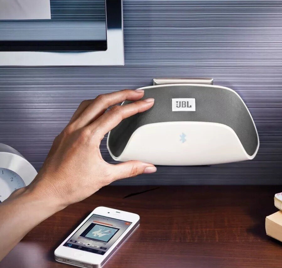 JBL Soundfly BT Bluetooth Plug-In Speaker