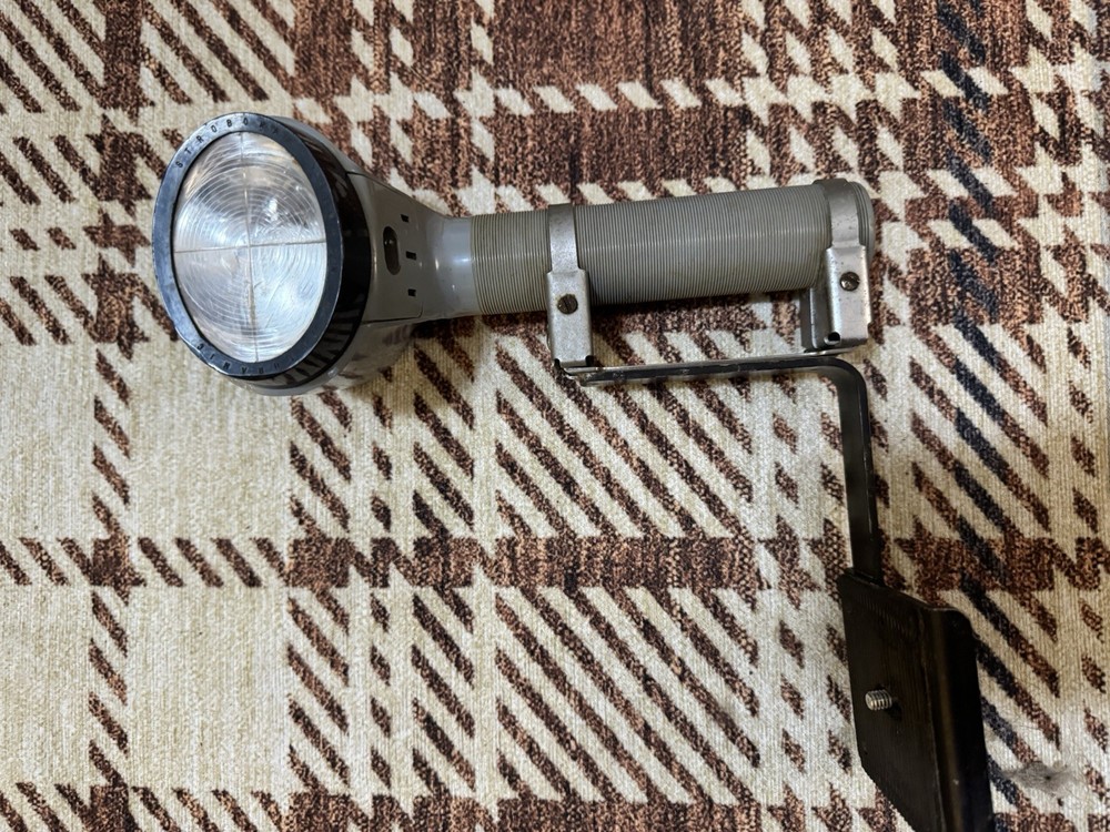 Vintage Camera Flash Unit w/ Handle & Bracket | Untested | Photo Prop