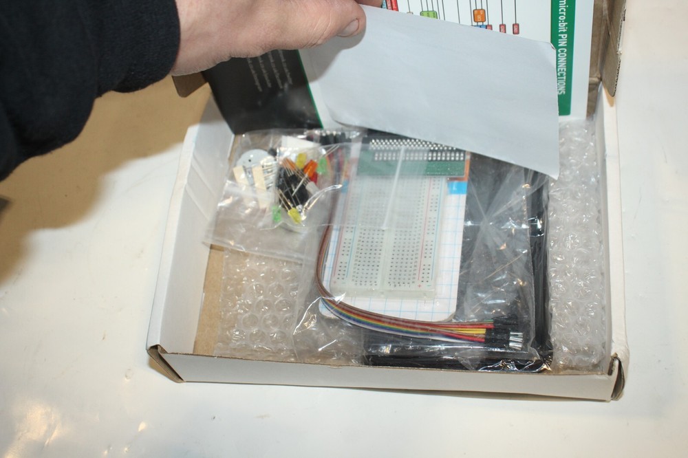 Kitronik Inventor's Kit for Micro Bit Python Version 5669