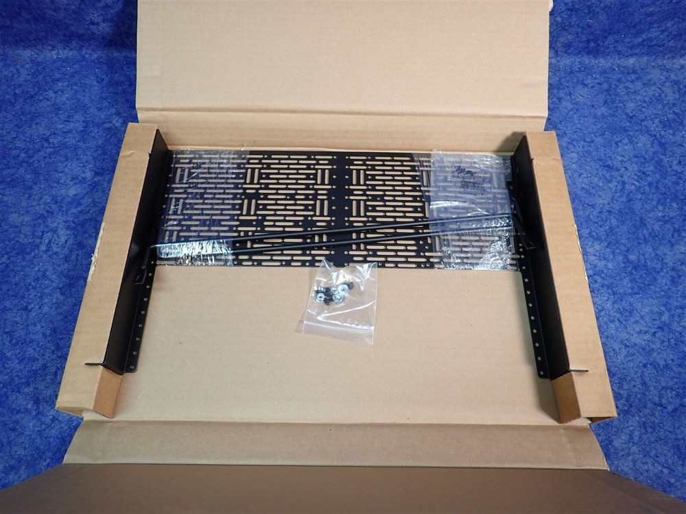 Middle Atlantic UMS1-11.5 CUSTOM 1 RU Rackshelf Universal Mounting Pattern (P25)