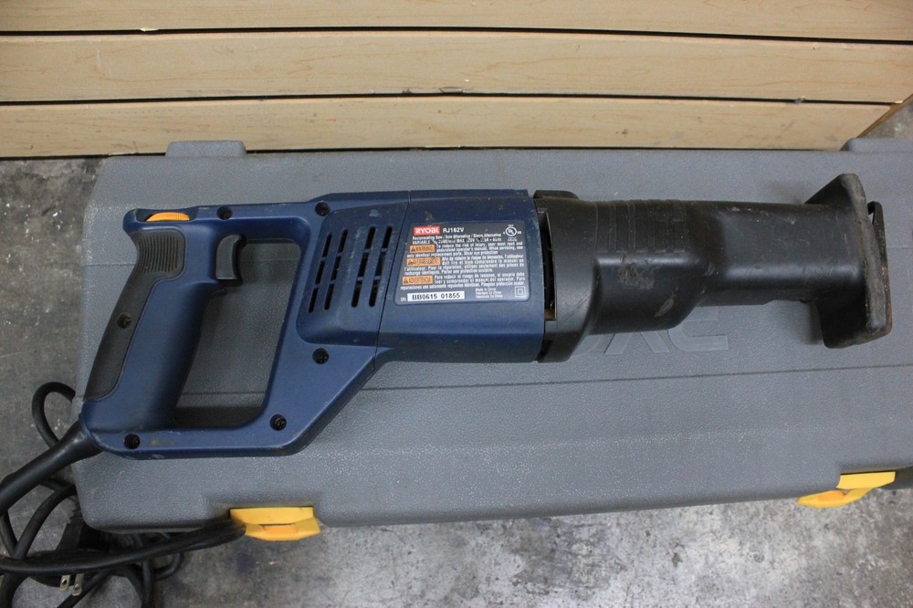 Ryobi RJ162V Variable Speed Corded Reciprocating Saw + Case