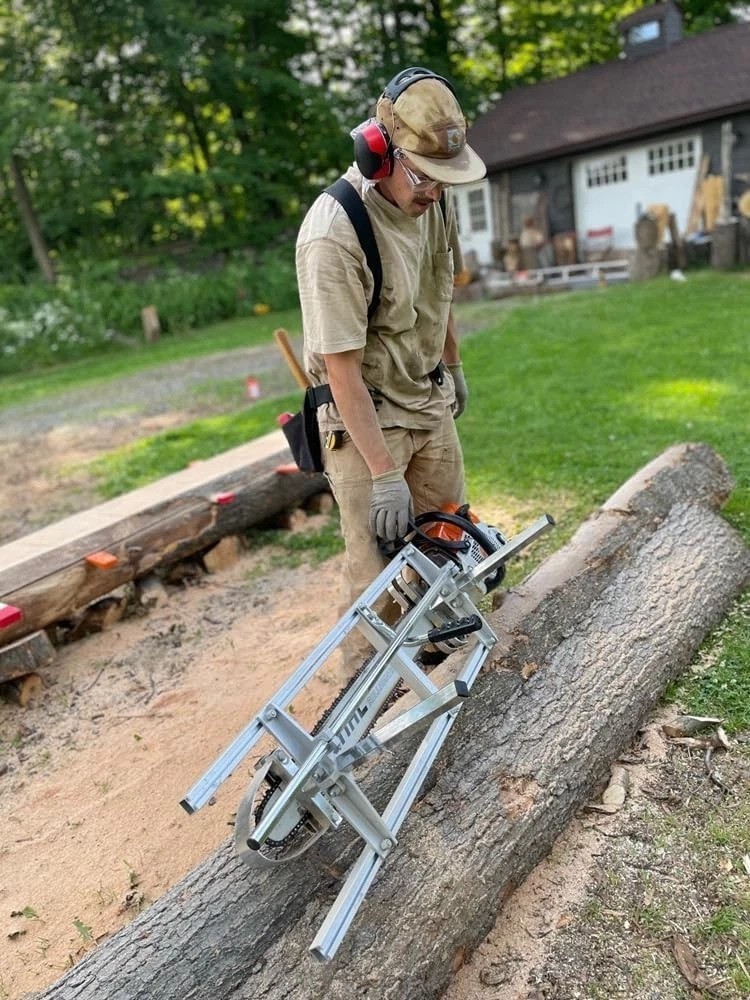 Adjustable Chainsaw Mill for Gas-Powered Saws - Versatile 14-36" Compatibility