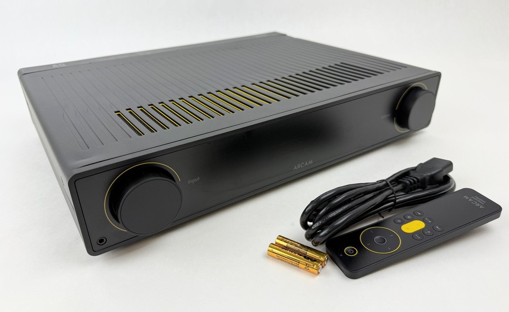Arcam A5 50W Integrated Amplifier - U