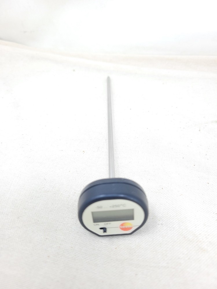 testo mini penetrating thermometer reads Celsius Only