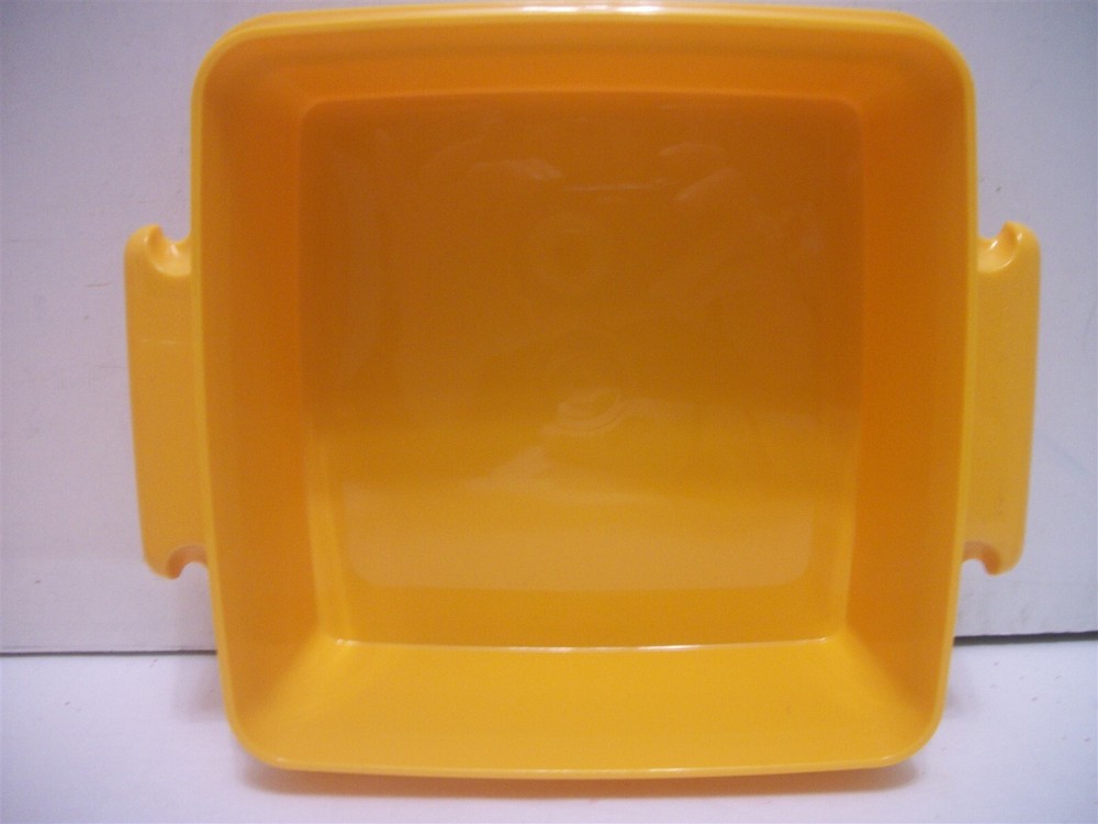 Tupperware Quartet Container Set 7 pcs w Handle Lunch Crafts Picnics