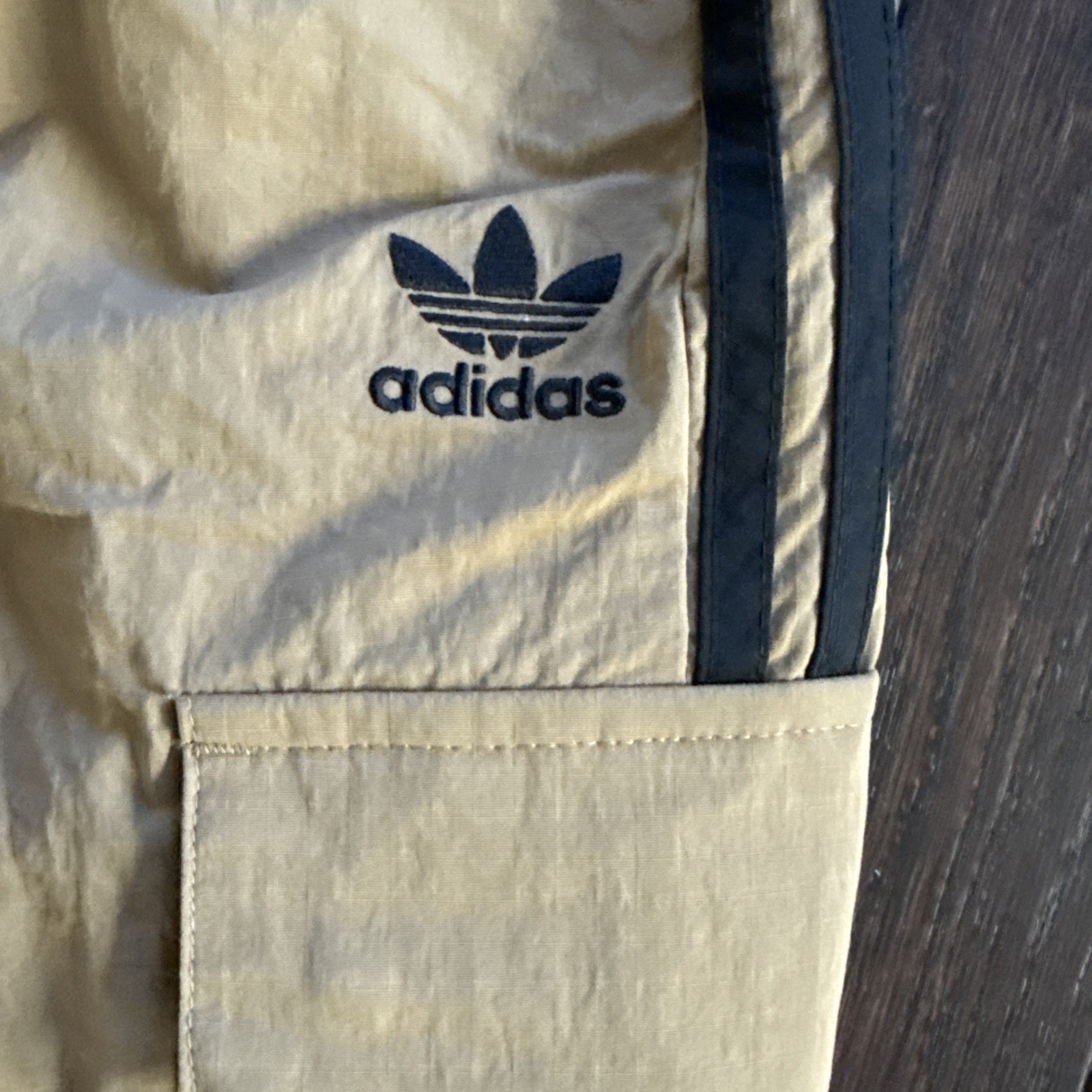 adidas Originals Men's Adicolor Classics3-Stripes Cargo Pants Cardboard S Nwt$80