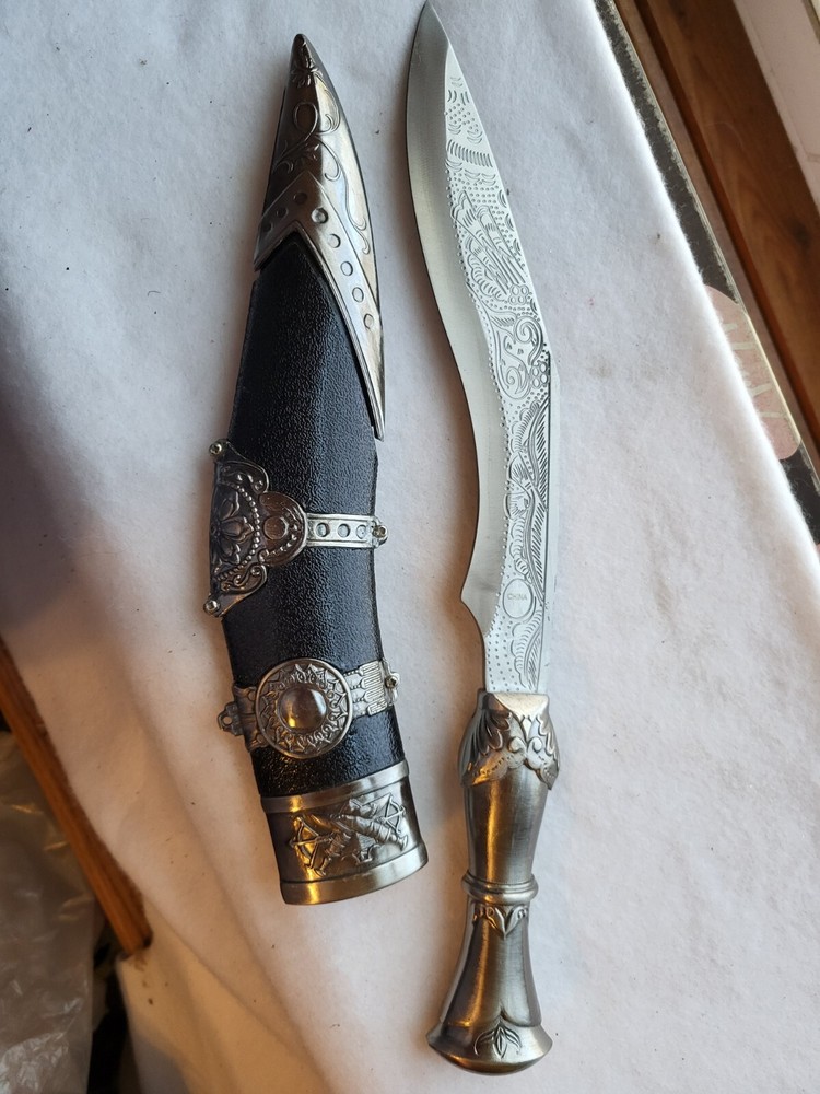 Ornamental Knife And Sheath