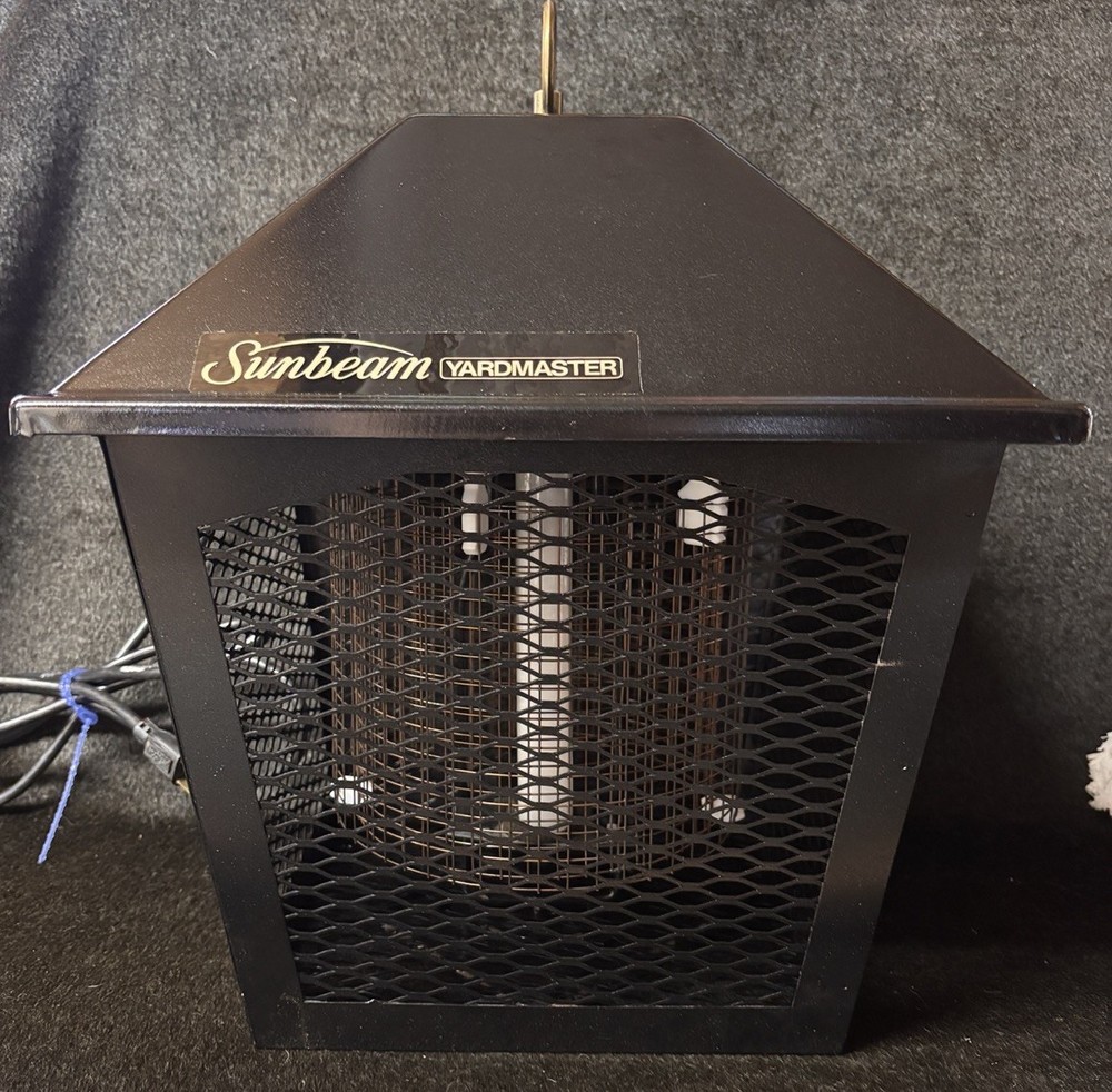 Sunbeam Yardmaster Electronic insect Killer Bug Zapper Model 6225 NEW Old Stock