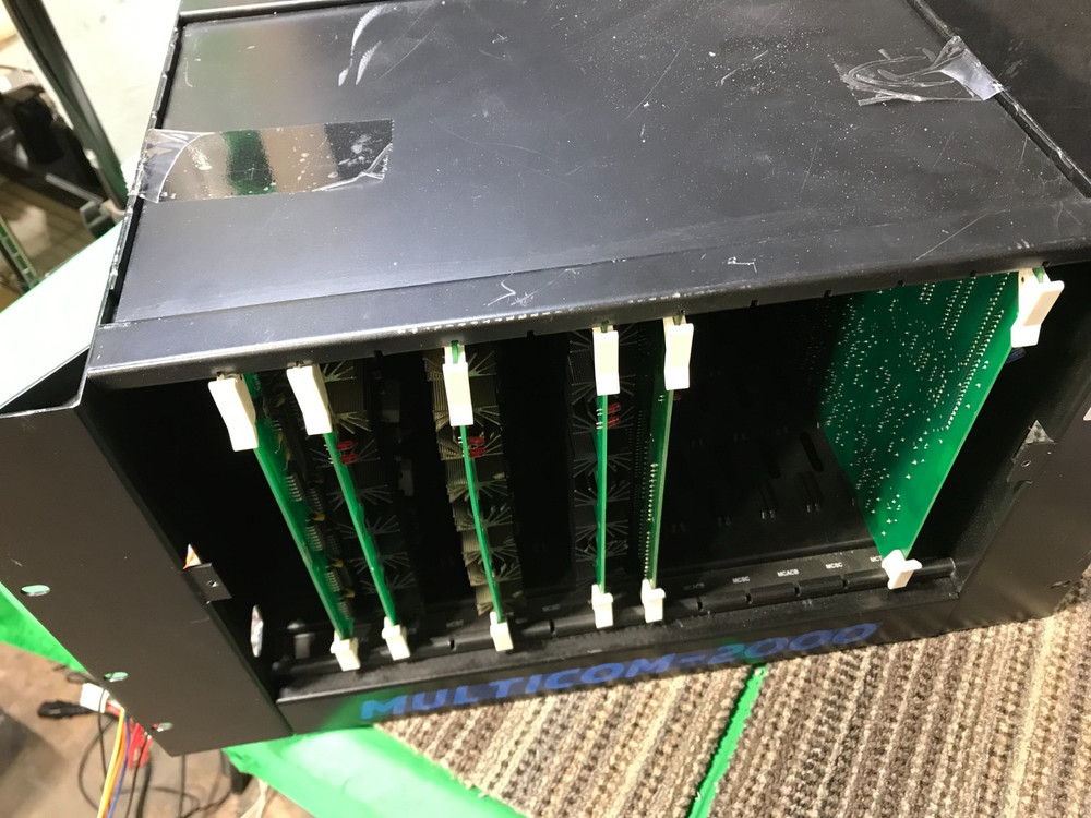 BOGEN MULTICOM-2000 CONTROLLER WITH 6 CARDS POWER SUPPLY *