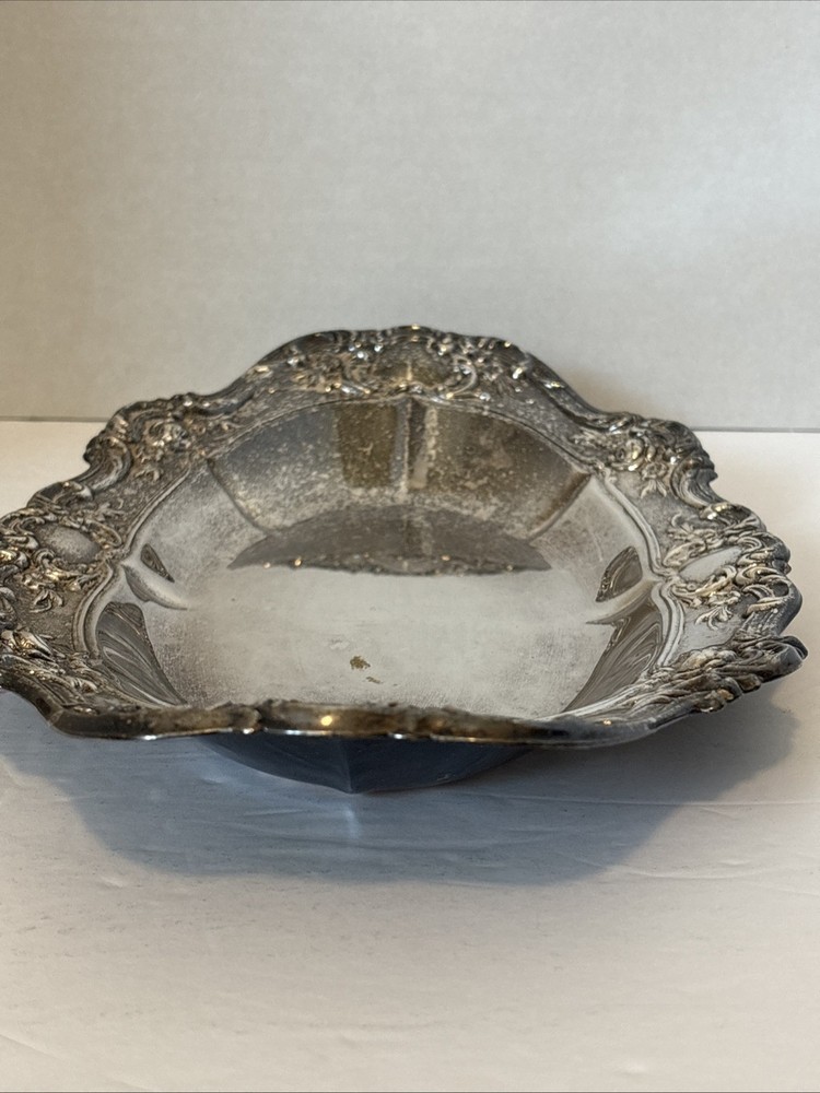 Vintage Towle Old Master Embossed Silverplate Bread Tray