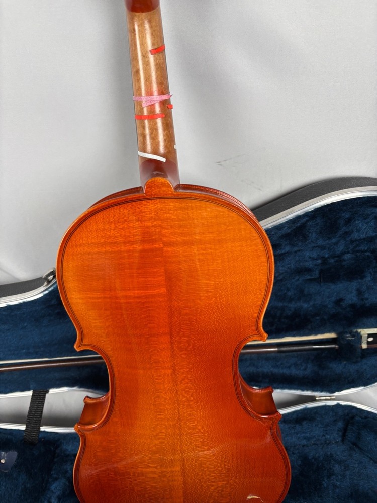 Full sized Violin