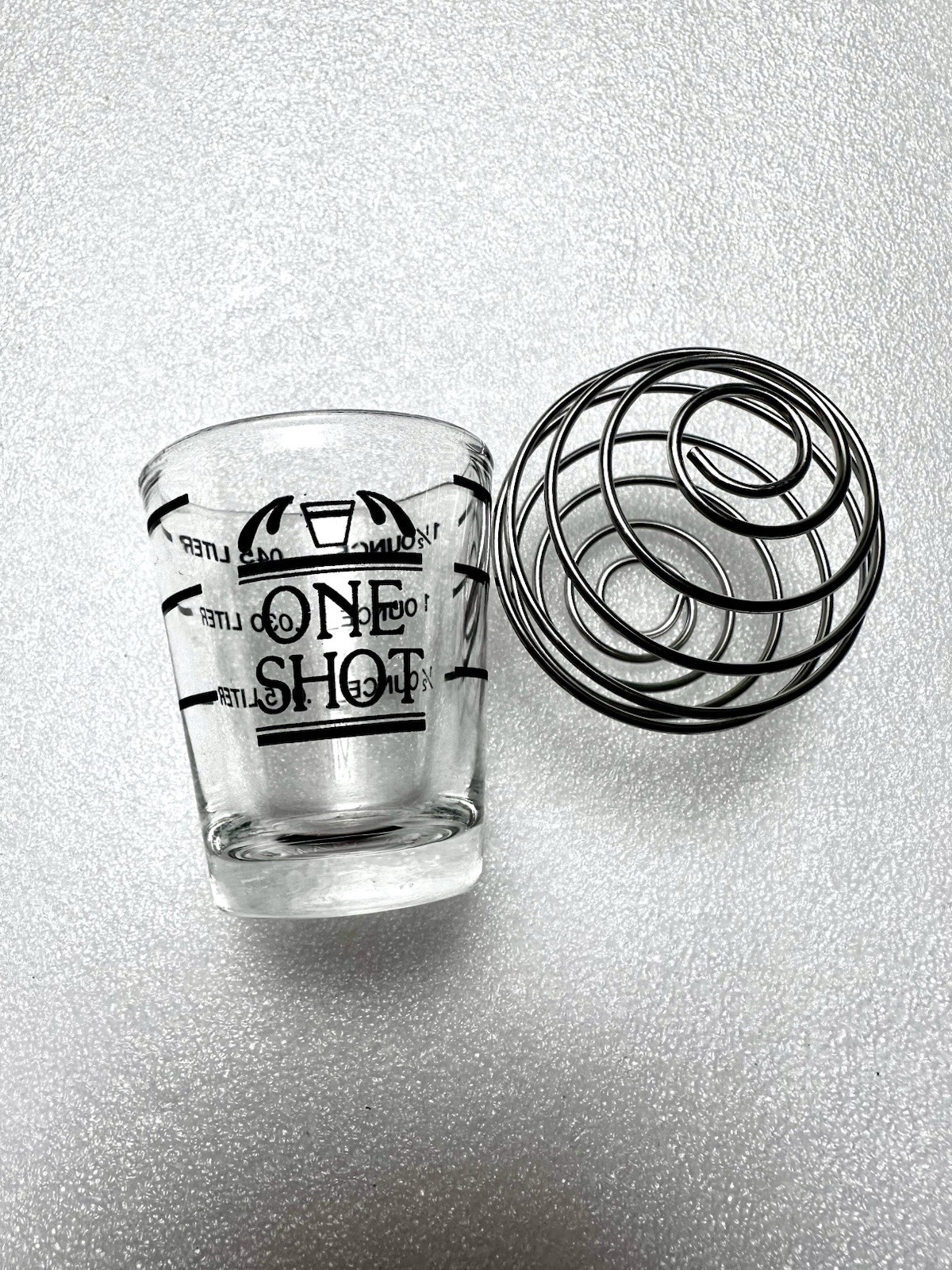 NEW 5 Pc Cocktail Shaker Kit Bar Mixing Recipe Glass Strainer Bartender Set