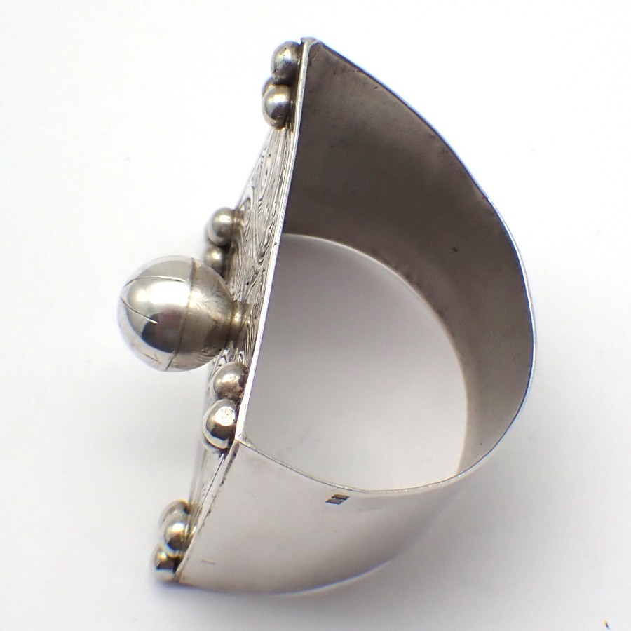 Square Top Napkin Ring Bead Decorations 900 Silver